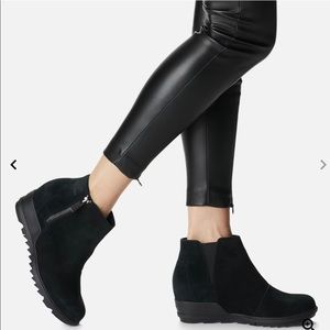 Sorel Evie Zip Booties (Size 10)
